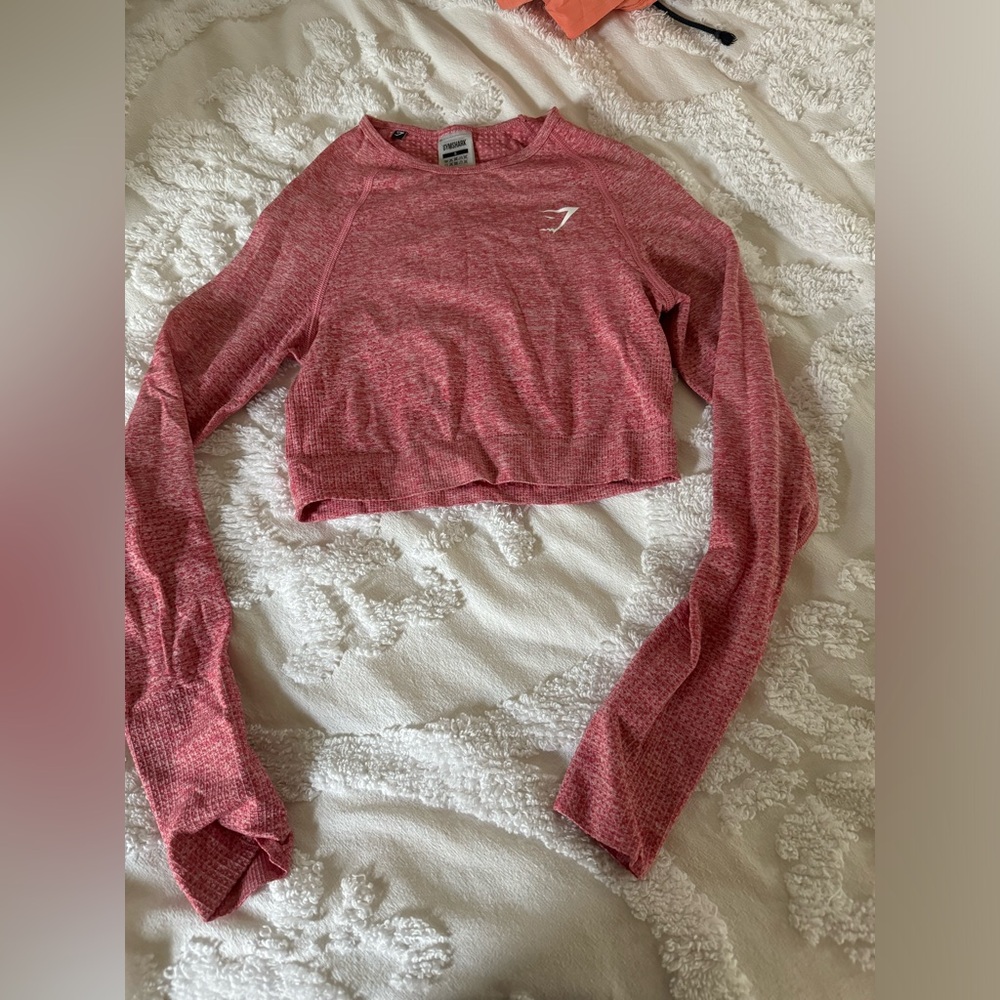 PINK GYMSHARK LONG SLEEVE CROPPED SIZE SMALL
